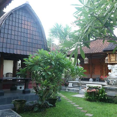 Sekar Waru Homestay Санур Екстер'єр фото