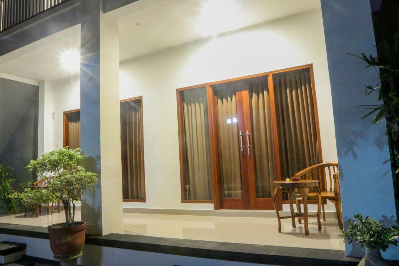 Sekar Waru Homestay Санур Екстер'єр фото