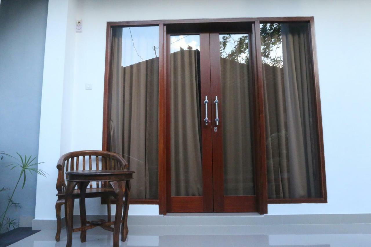 Sekar Waru Homestay Санур Екстер'єр фото